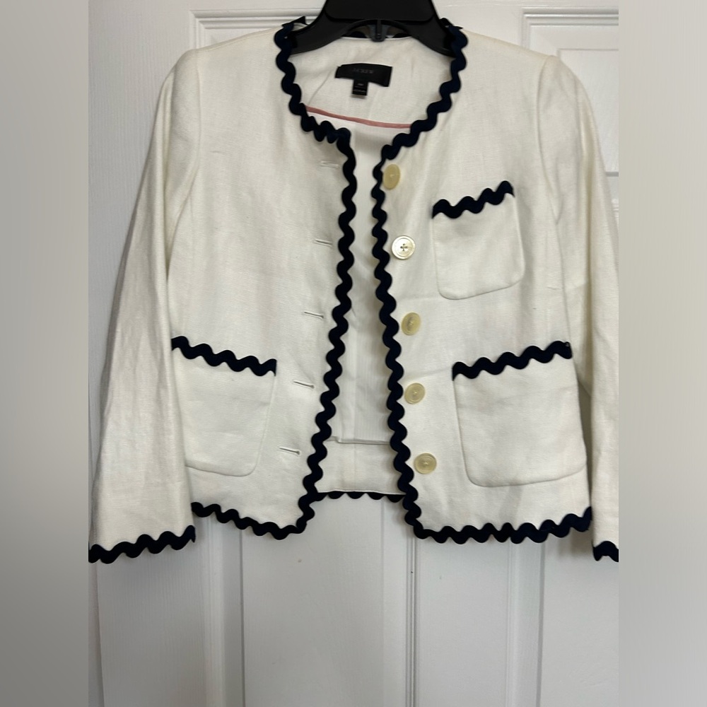 MOVING SALE Short blazer